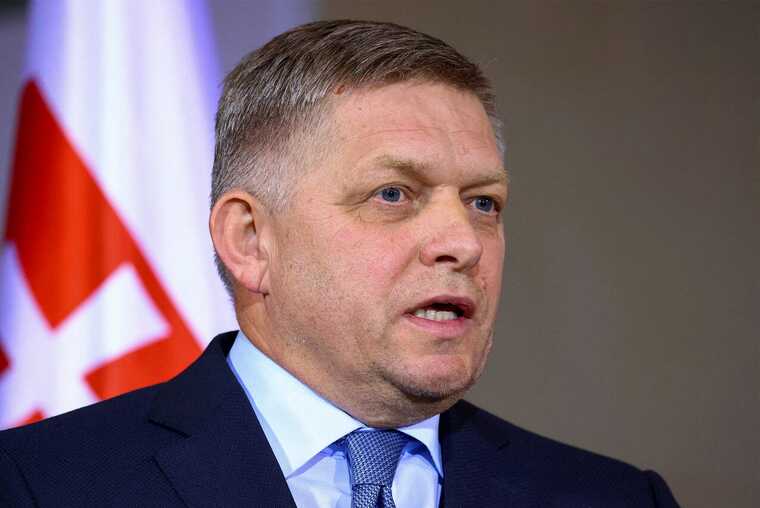 Фицо требует гарантий безопасности не только для Украины, но и для России