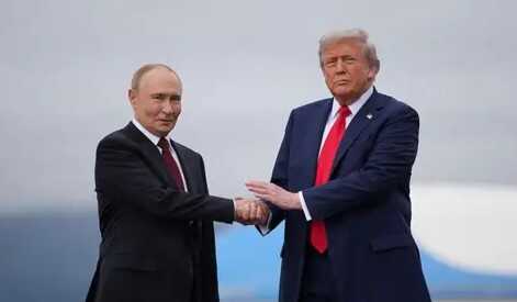 Туристы нашли документы Госдепа США в гостинице на Аляске после саммита Путина и Трампа