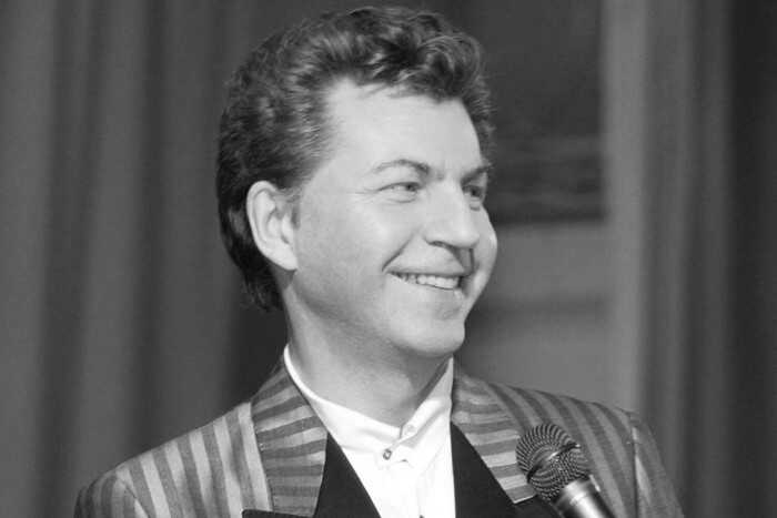 Умер певец Ярослав Евдокимов, исполнитель песни «Фантазёр»