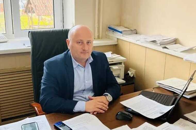 Замглавы Новолакского района Рустам Сулейманов открыл стрельбу в ответ на угрозы