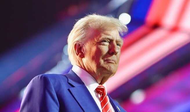 Трамп отказался от перемирия и поддержал подписание полноценного мирного договора