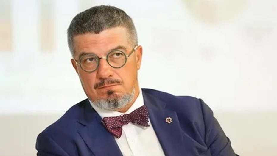 На плаву с Декманами: Баланович прикупил у Сосковца бизнес-центр На плаву с Декманами: Баланович прикупил у Сосковца бизнес-центр